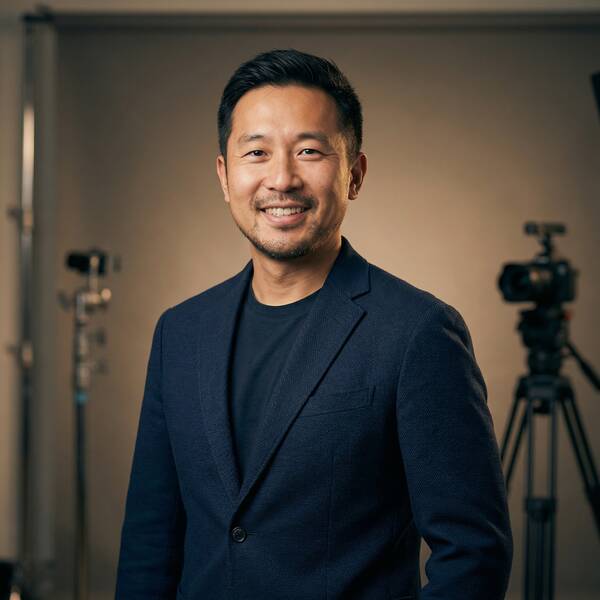 国产自拍导演顾问